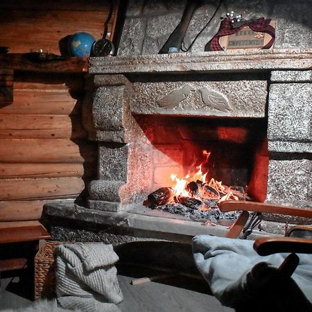 Lodges Veis Kamenice Ngoại thất bức ảnh