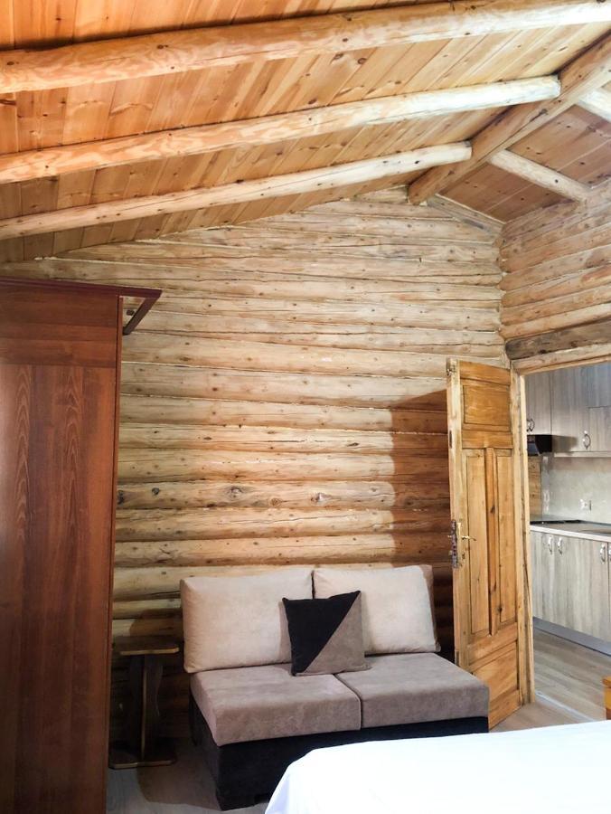 Lodges Veis Kamenice Ngoại thất bức ảnh