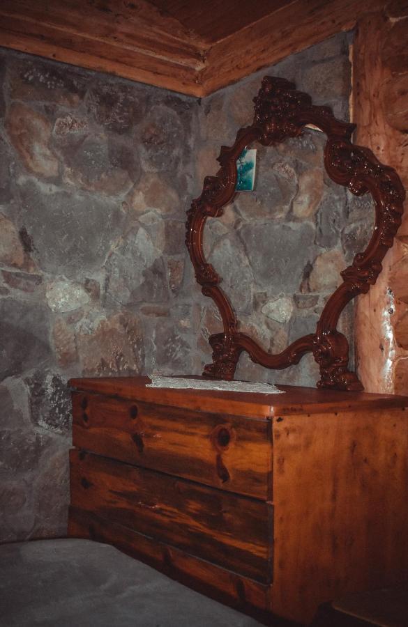 Lodges Veis Kamenice Ngoại thất bức ảnh