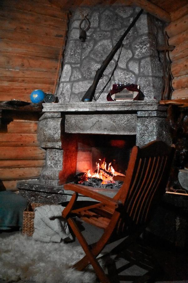 Lodges Veis Kamenice Ngoại thất bức ảnh